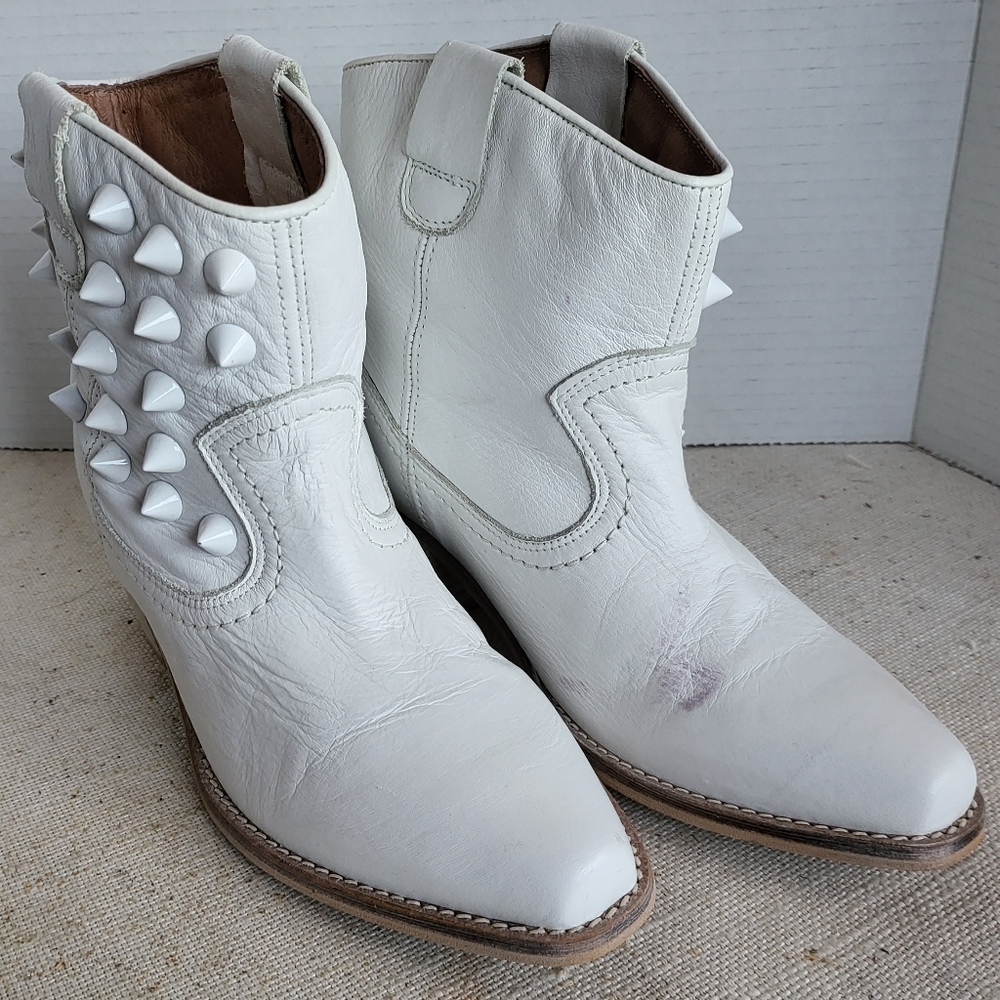 TBA White Ankle Boots with Studs